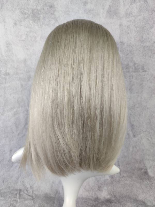 Dámská paruka z pravých vlasů ve VIP kvalitě a krásné ash blond barvě s odrosty.