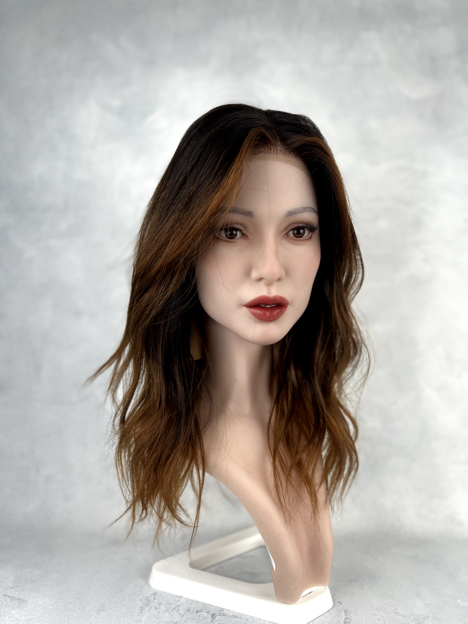 VIP Mili dámská paruka z pravých vlasů